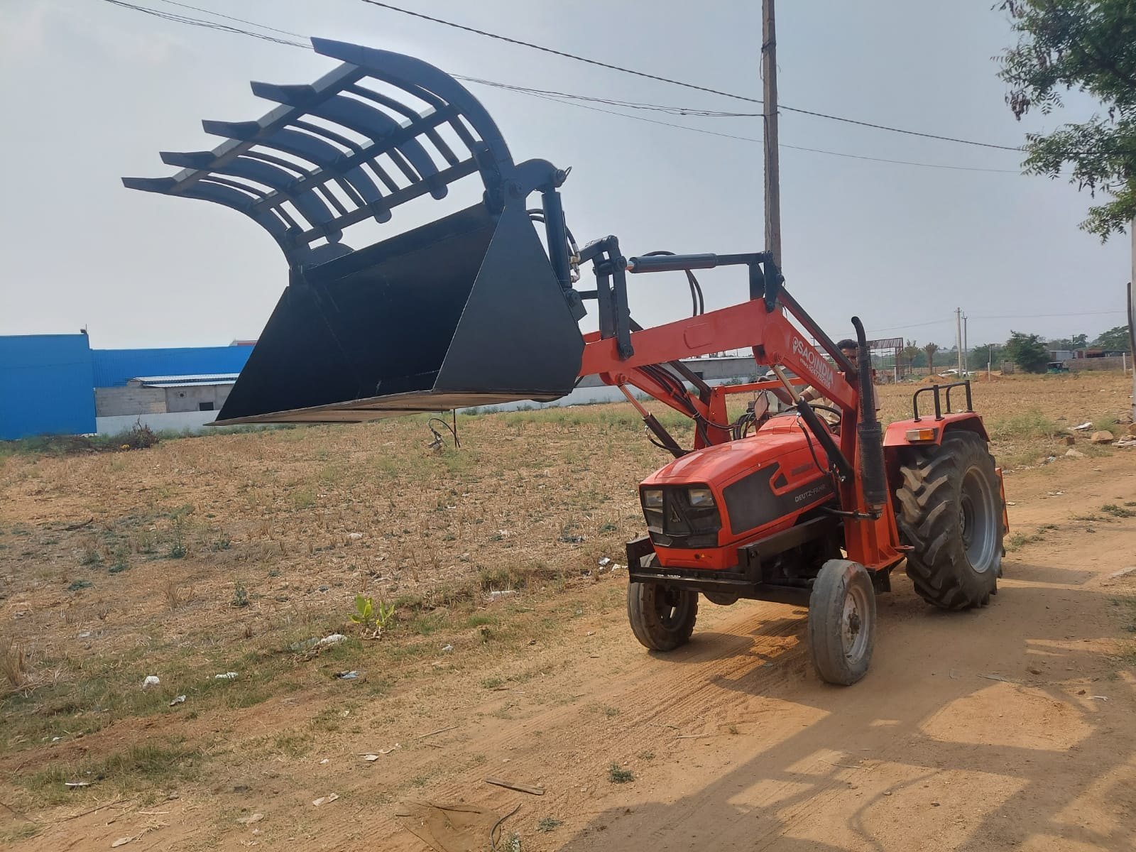 Tractor  front mounted  straw loader/ grabber